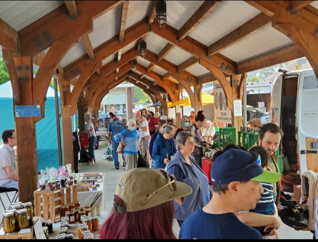 photo of booths at the Belleville Farmers' market